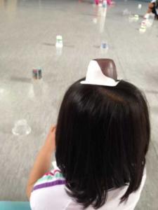 Bewegung mit Jogurtbechern